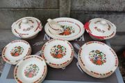 1970s Carrigdhoun Pottery Dinner Set