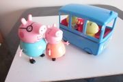 Peppa Pig School Bus with 4 Extra Figures