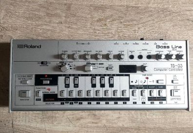Roland TB-03