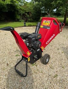 Cobra wood chipper