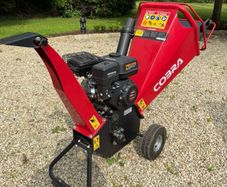 Cobra wood chipper