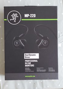 Mackie MP-220 in ear monitors