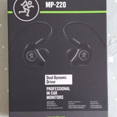Mackie MP-220 in ear monitors