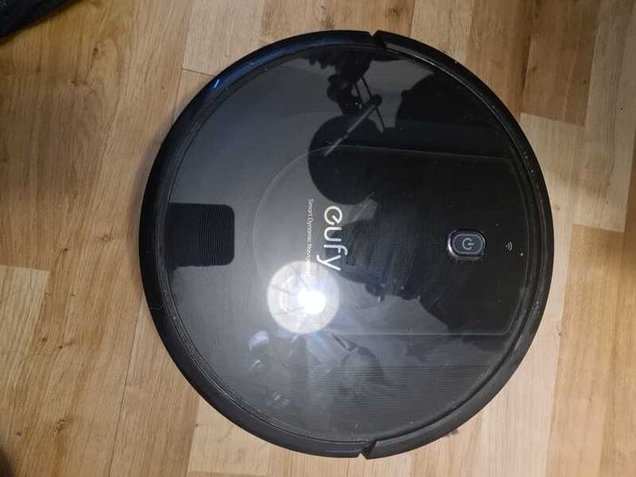 2-in-1 Robot Vacuum and Mop - Boxed with Extras, Great Condition!