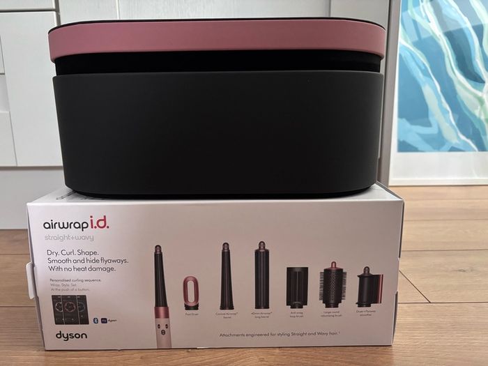 Dyson Airwrap ID Multi-Styler and Dryer Straight+Wavy