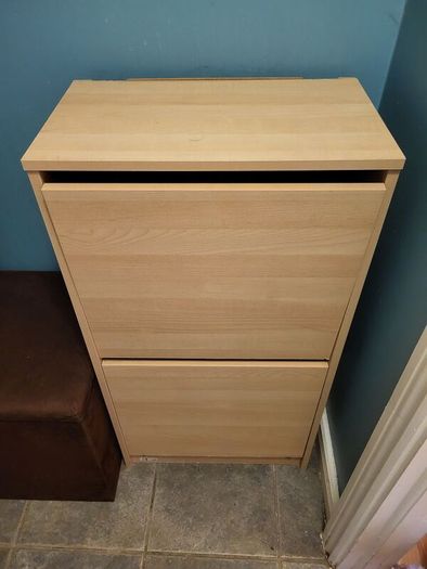 Shoe cabinet