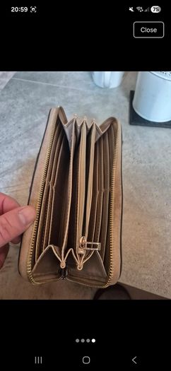 guess wallet. Great condition.