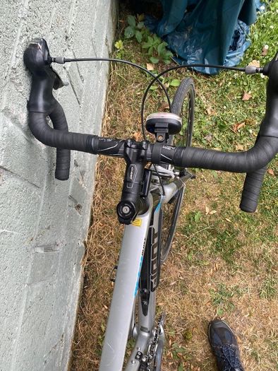 Giant Defy 2 Mens Road Bike