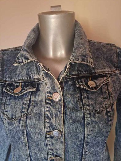 Denim jacket Dunnes  embroidered at the back size XS  31/32 inch Postage included