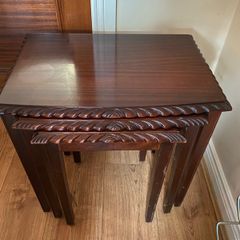 3 Nesting Coffee Tables