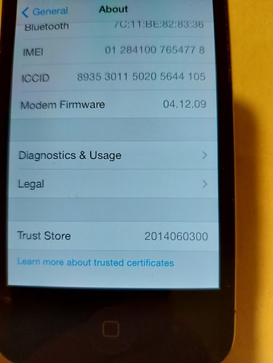 Apple Iphone 4, Black, 8GB, in excellent condition, Vodafone network