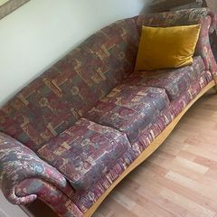 sofa  2 seater and 3 seater