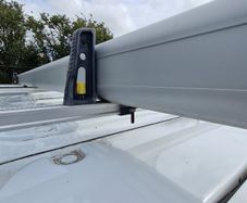 Van guard pipe carrier