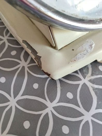 vintage style weighong scales