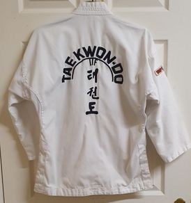 A Top Ten Taekwondo Dobok Uniform - Instore 50 Euro - See Text for Size & Link
