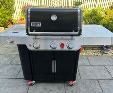 Weber Genesis E-335 Gas Barbecue