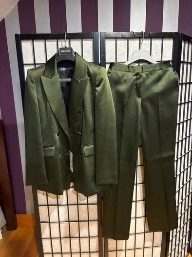 Dark forest green trouser suit size XS