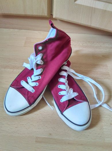 Trainers / Runners, size 5UK / 38EU