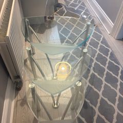 nest of 3 glass tables