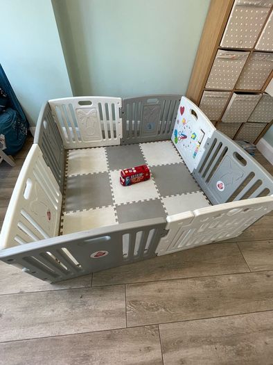 Playpen