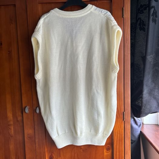 Cream Sweatervest