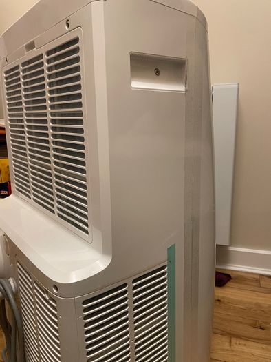 Dehumidifier/ Air Con on Wheels
