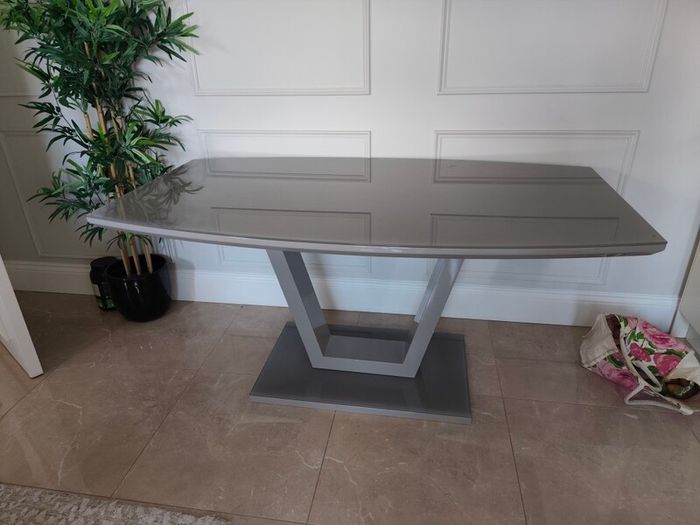 kitchen table and coffee table