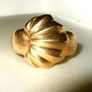 Vintage Hallmarked 9ct Gold 'Oyster' Ring Image 7