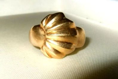 Vintage Hallmarked 9ct Gold 'Oyster' Ring