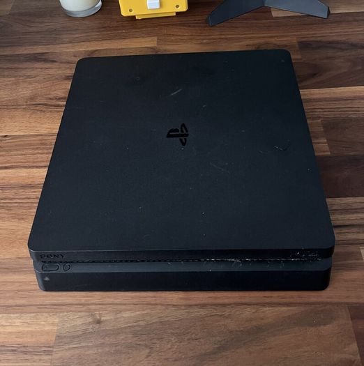 Playstation 4 slim 500gb - complete