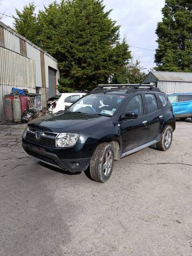 Breaking Dacia duster 2015