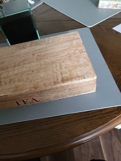 Wooden box 6 compartments