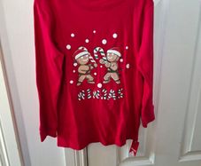 Brand New Boys christmas long sleeved top age 5-6
