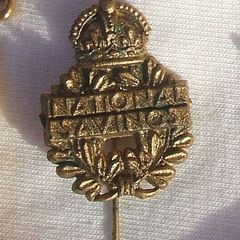 WW2 National Savings plastic pin badge (1940s). Home Front.