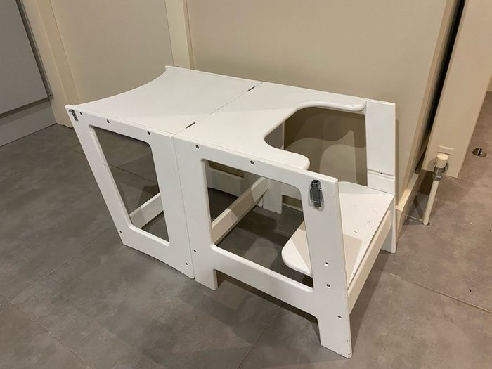 Montessori Kitchen Tower / Table & Chair
