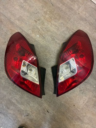 Pair of Genuine Opel Corsa D Rear Tail Lights Lamps 13269050 / 13269051