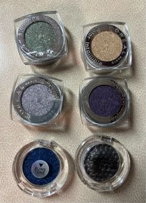 6 high pigment eyeshadow