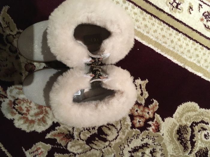 UGG Boots size EU-23:5, UK-6