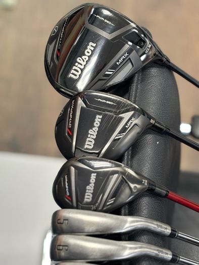 Wilson DynaPWR Stiff Set of Golf Clubs