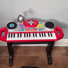 Kids/childrens toy piano
