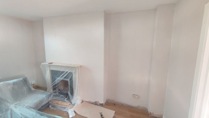 Painter | Interior | Great Prices, Quality Finish & Repairs