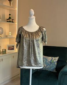 Brand-new Ladies Gold & Black Metallic Top Size: UK 10 / EU 38