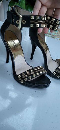 Michael Kors black and gold sandals Sz 40 (Fit 7-7.5UK) - Bnwot Rrp 240