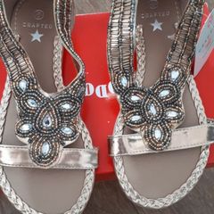 Girls sandals