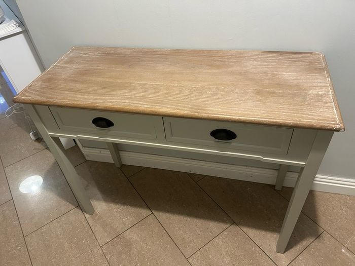 Hall table