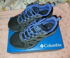Columbia Redmond III waterproof walking women's shoes