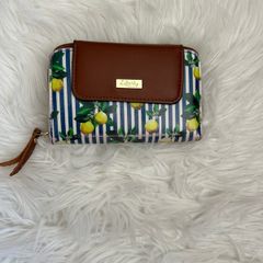 Wallet with RFID protection