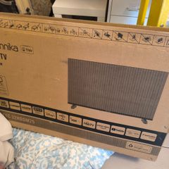 32 " smart tv - sold pending collection