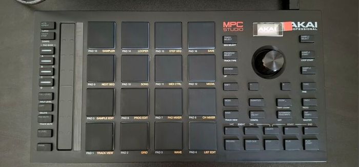 Akai Professional MPC Studio