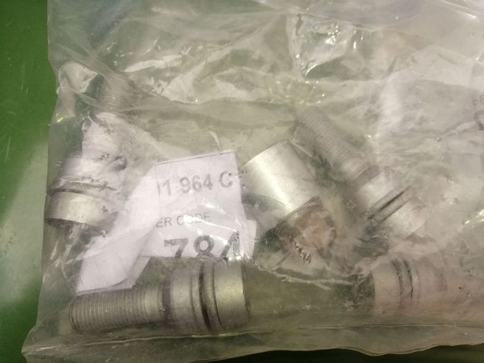 Genuine Volkswagen locking wheel nuts